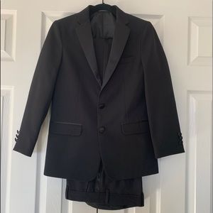 Geoffrey Beene Tuxedo Suit